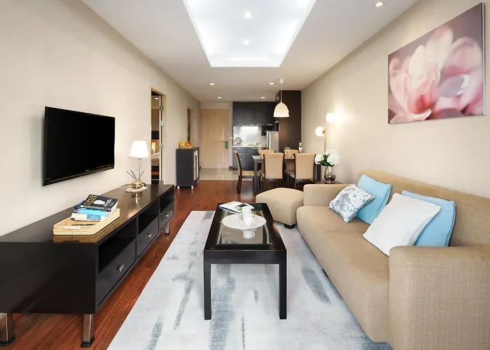 Azure Dreams King Retreat Near Bts & Fast Wifi