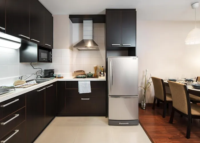 Azure Dreams King Retreat Near Bts & Fast Wifi アパート *